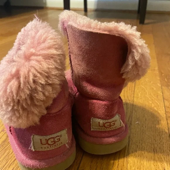 Pink Ugg boots size 12 T - Picture 2 of 8